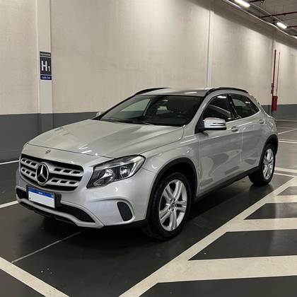 MERCEDES-BENZ GLA 200 1.6 CGI FLEX STYLE 7G-DCT MERCEDES-BENZ GLA 200 1.6 CGI FLEX STYLE 7G-DCT